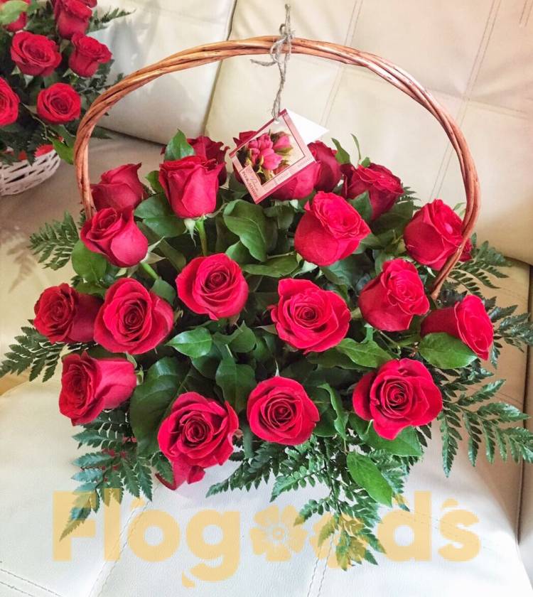 Корзина «Донна роза» за 12 315 руб.